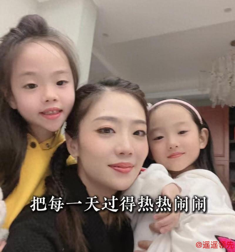 杨威女儿9岁生日，姐姐个头矮一截，妹妹近视眼，双胞胎差别好大